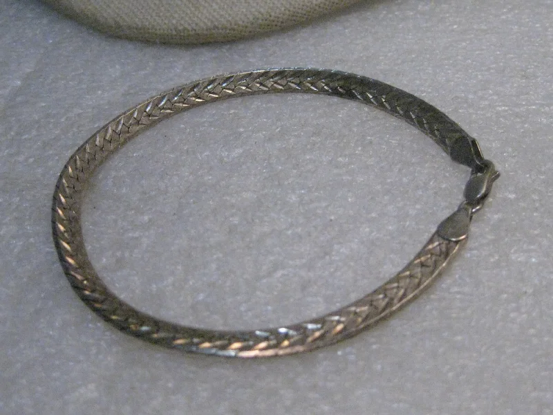 Bracelets For Daily Wear-Sterling Silver 5mm Herringbone Bracelet, 8",  Unisex, 9.00gr, Sunrise maker's mark, signed Italy