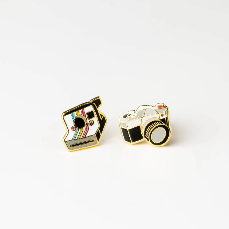 Statement Earrings For Holiday Fashion-Camera Earrings