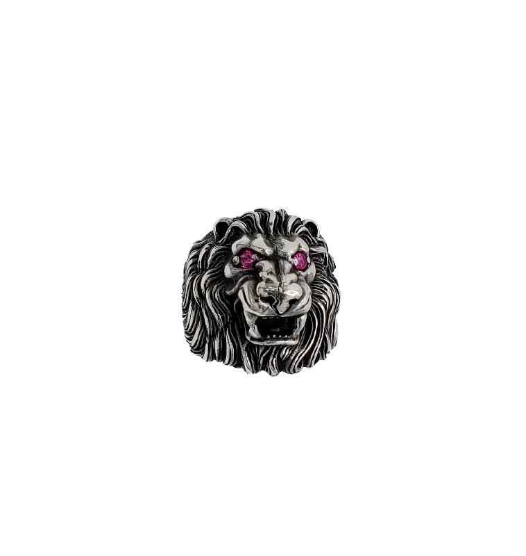 Trendy Men’s Rings For Fashion Enthusiasts-Antique-Finish Crimson Eye Lion Head Ring (Silver)