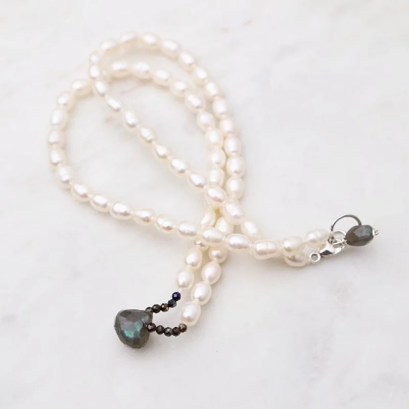 Fashionable Choker Necklaces For Summer Parties-White Pearl with Labradorite Drop Necklace