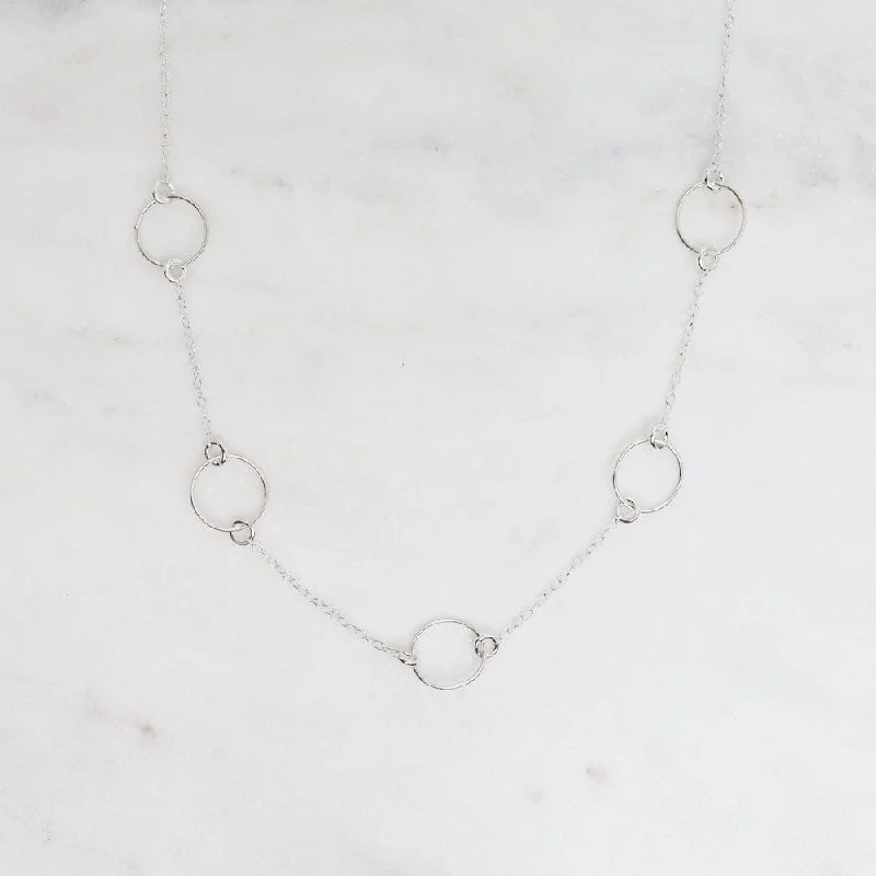 Stylish Silver Choker Necklaces For Everyday Wear-Sterling Silver Chain with Small Hoops Necklace