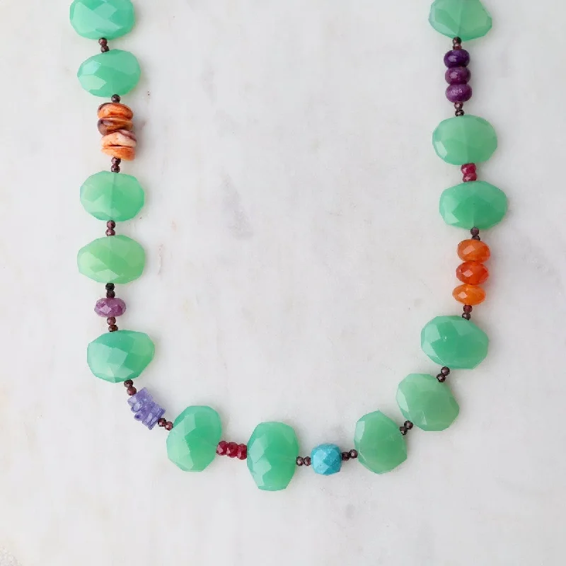 Classic Bead Necklaces For Everyday Fashion-Chrysoprase Oval Necklace